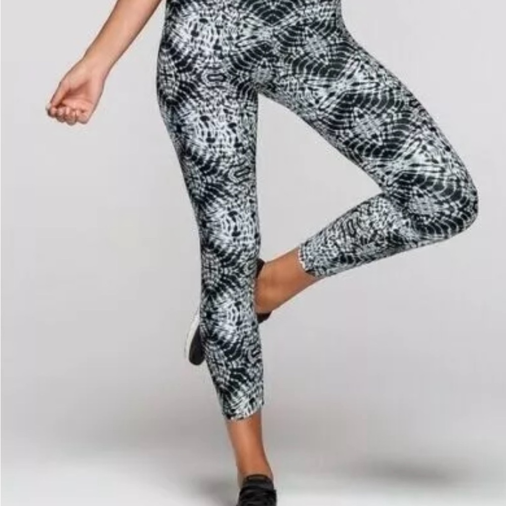 Lorna Jane 7/8 Leggings Black White Inside Draw String Utopia Core Biter Small - Picture 2 of 7